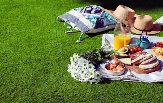 piscina-cesped-artificial