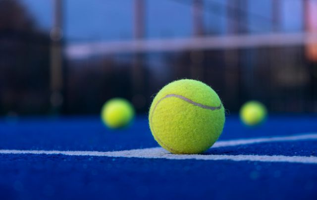 cesped-artificial-para-pistas-de-padel