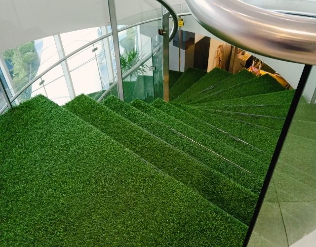 cesped-artificial-interior