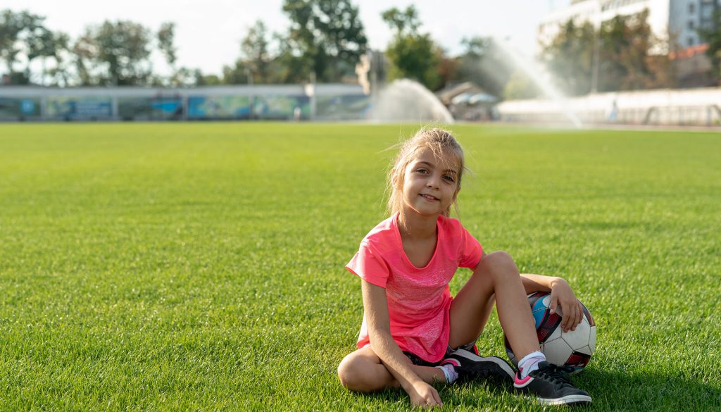 Césped artificial para parques para que jugar sea lo único que importa